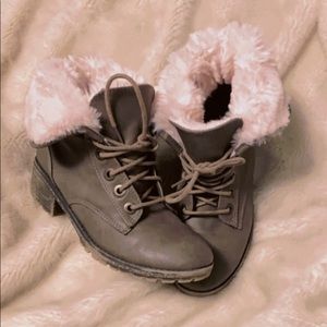 brown-ish gray boots with pink fur in the inside!!